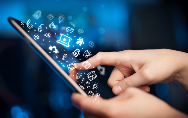 Hệ sinh thái công nghệ trong phát triển Mobile App hiện đại